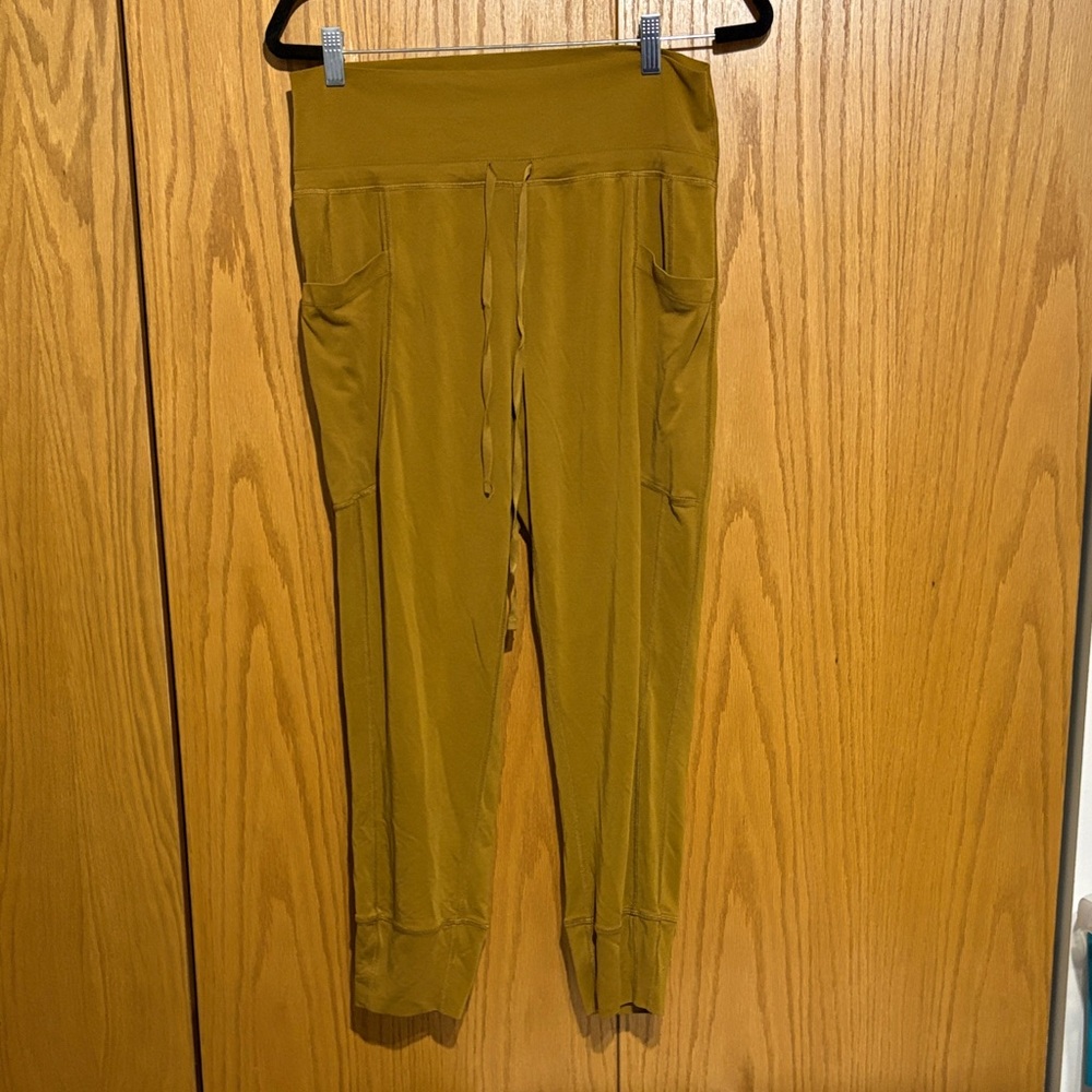 Fabletics women's M Sleek Knit Drawstring Pant‎ in dark bronze pockets stretchy - Picture 2 of 7